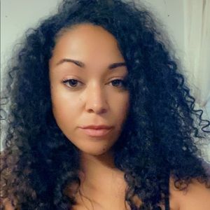 Meet your Posher, Alexandria